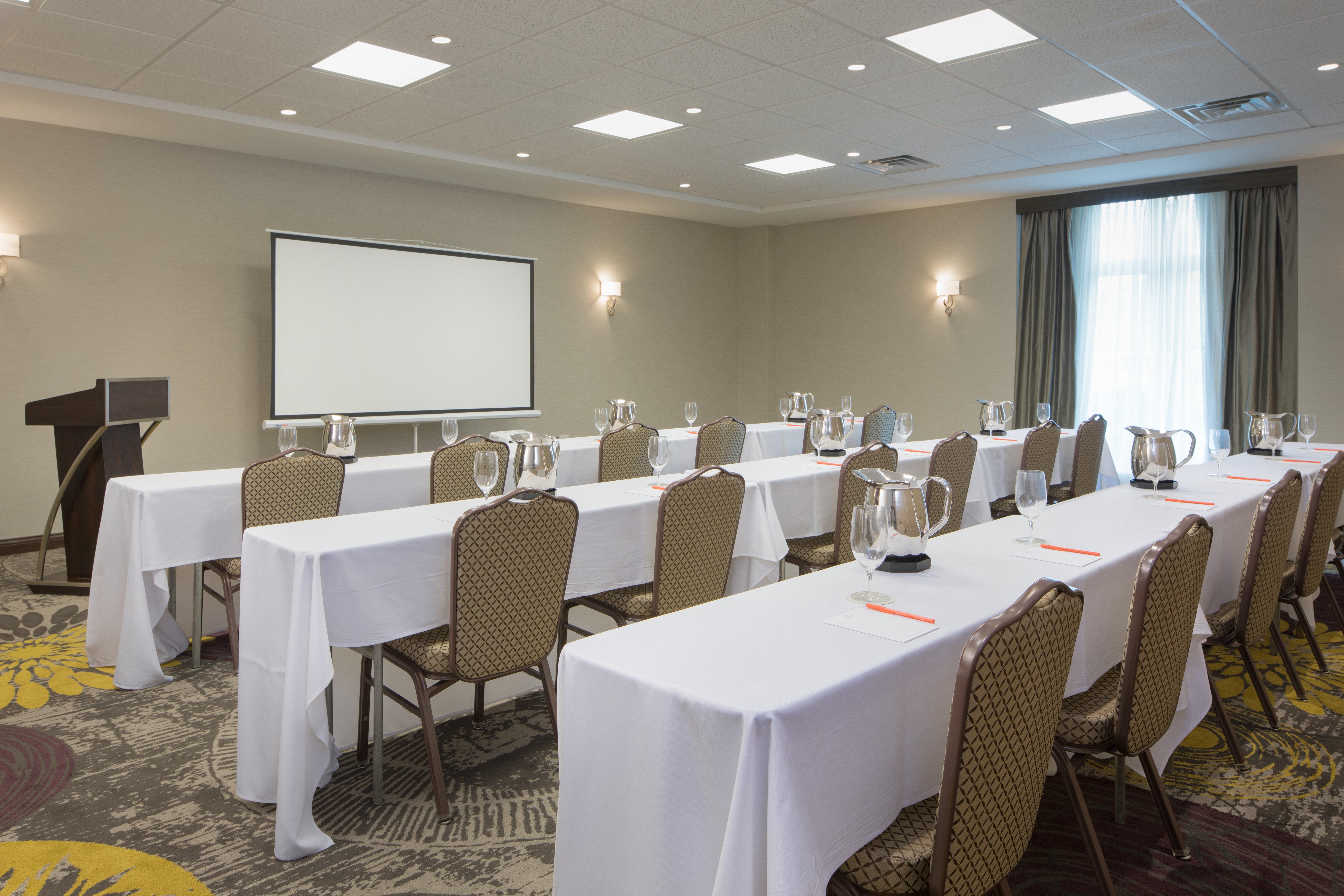 Crowne Plaza Chicago Sw - Burr Ridge By Ihg Hotel Bagian luar foto