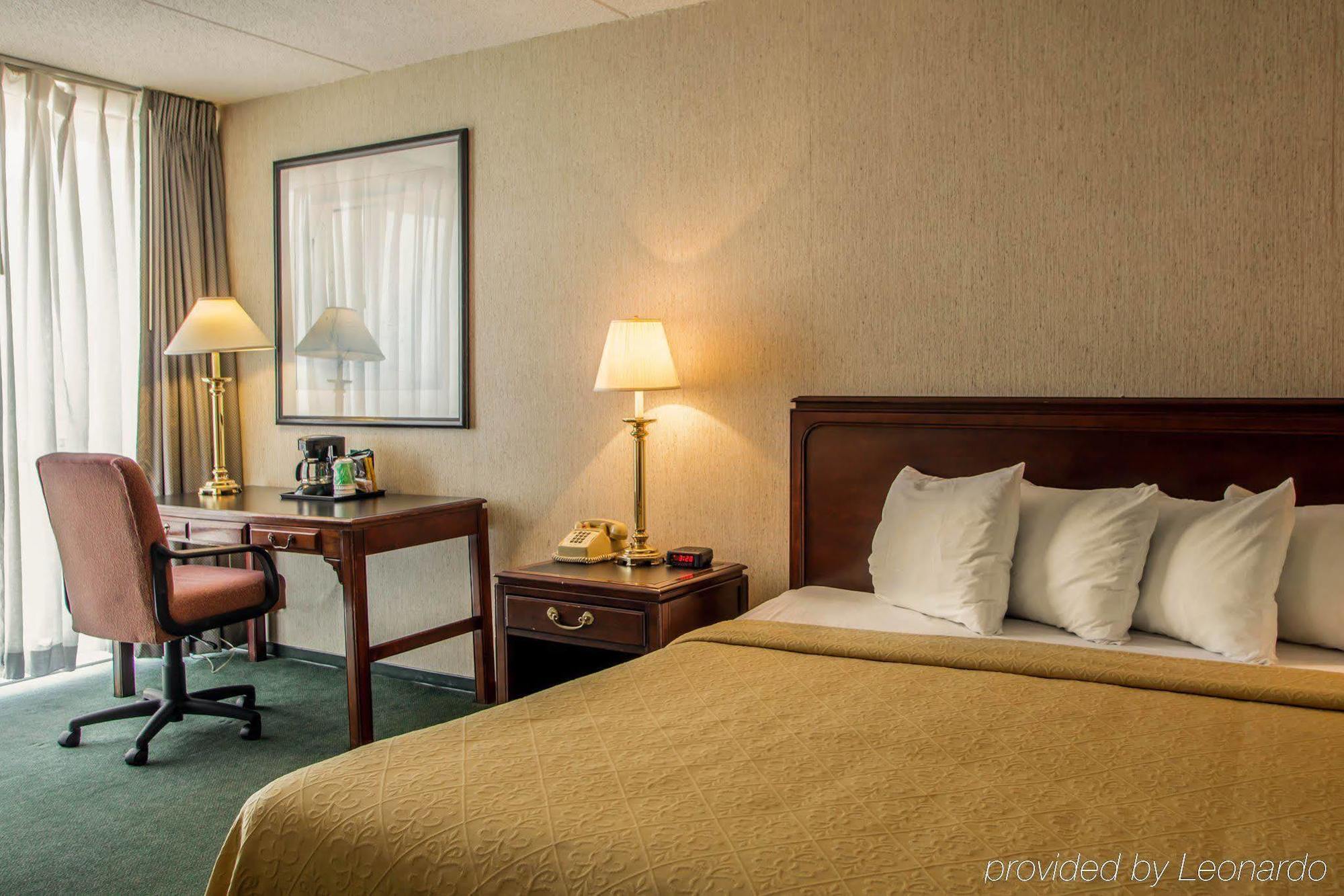 Crowne Plaza Chicago Sw - Burr Ridge, An Ihg Hotel Bagian luar foto